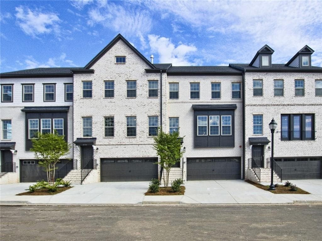 4 bedroom, 4 bathroom, 2,369 sq ft townhouse sold at 4777 Highside Way, Smyrna, GA 30082