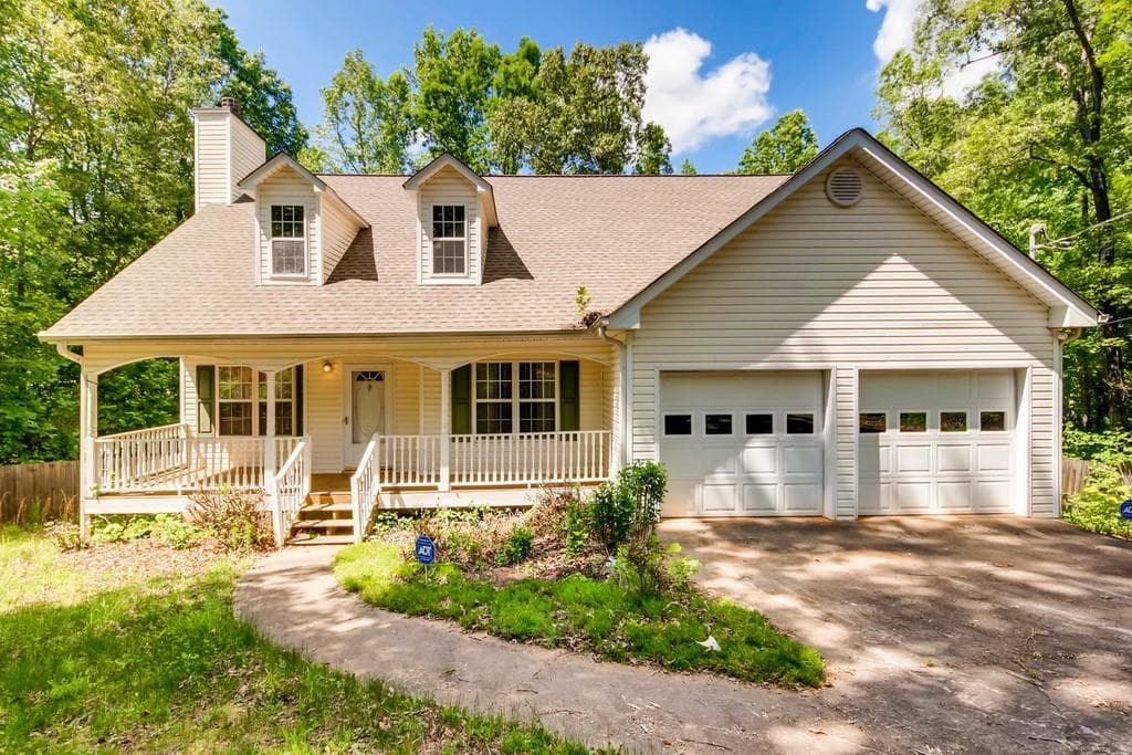 320 Fairfax Court, Dawsonville, GA 30534 — most recent listing photo