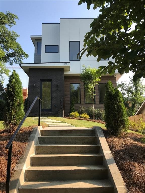 3 bedroom, 5 bathroom, 2,800 sq ft townhouse sold at 522 Boulevard Place 1, Atlanta, GA 30308