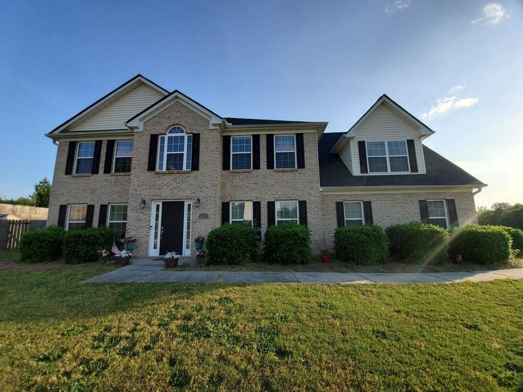 4 bedroom, 3 bathroom, 2,548 sq ft single family residence sold at 1389 McKinsey Ridge, Loganville, GA 30052