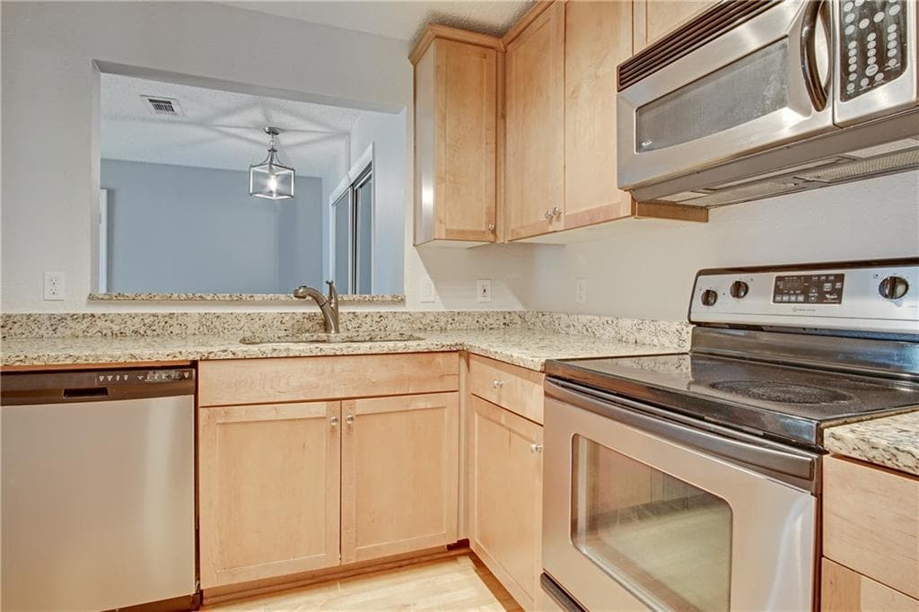 2657 Lenox Road 183, Atlanta, GA 30324 — most recent listing photo