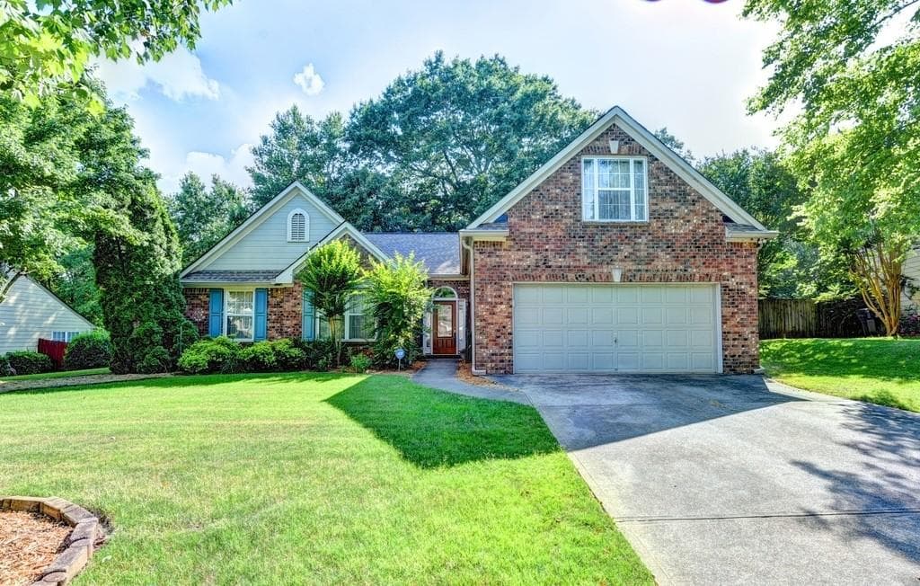 1095 DALESFORD Drive, Alpharetta, GA 30004 — most recent listing photo