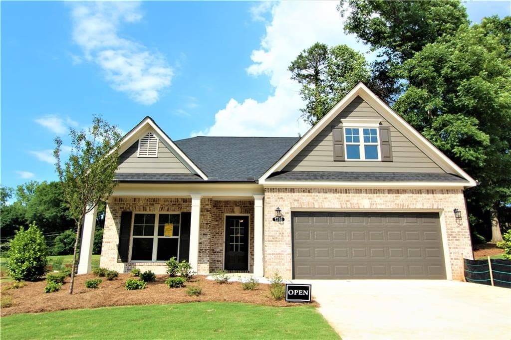 3 bedroom, 3 bathroom, 2,594 sq ft single family residence sold at 1318 Burnam Wood Drive, Gainesville, GA 30501