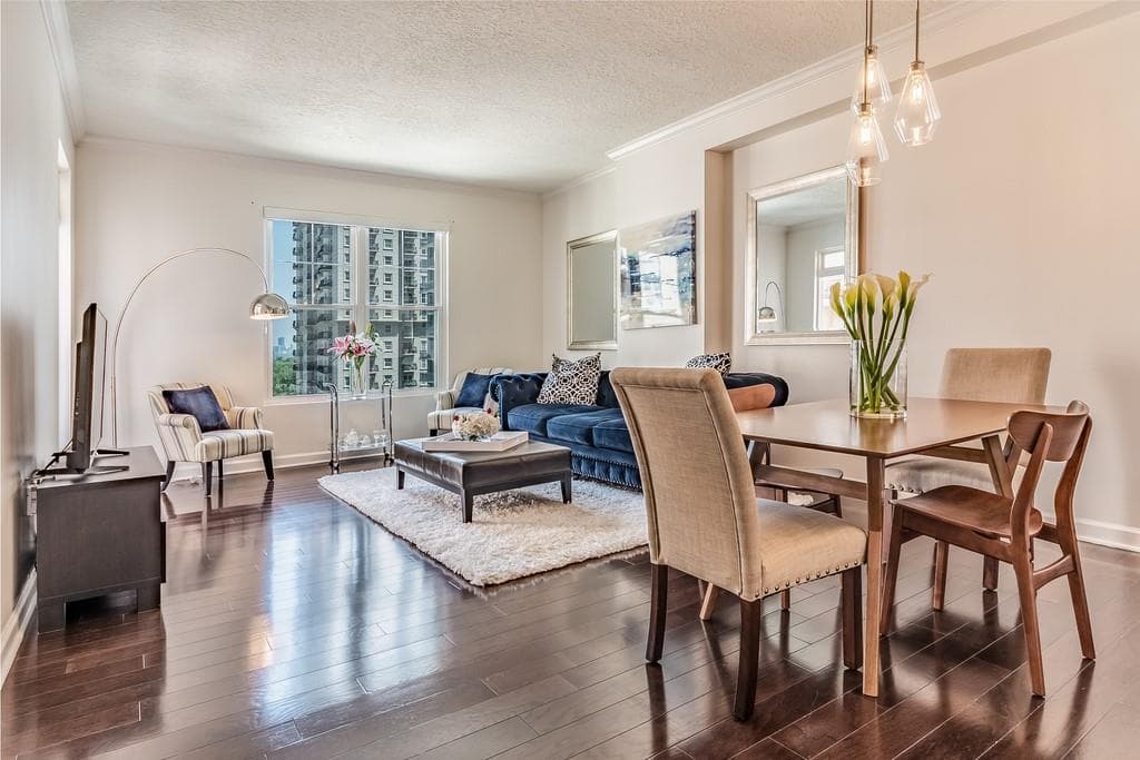 1 bedroom, 1 bathroom, 764 sq ft condominium sold at 1101 JUNIPER Street 1012, Atlanta, GA 30309