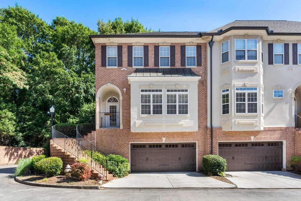 4 bedroom, 4 bathroom, 3,050 sq ft townhouse sold at 1403 Towne Estates Drive, Atlanta, GA 30319