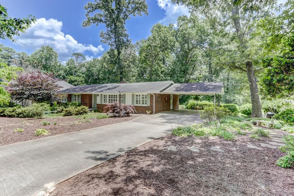 3 bedroom, 2 bathroom, 1,842 sq ft single family residence sold at 4183 Ashwoody Trail, Brookhaven, GA 30319