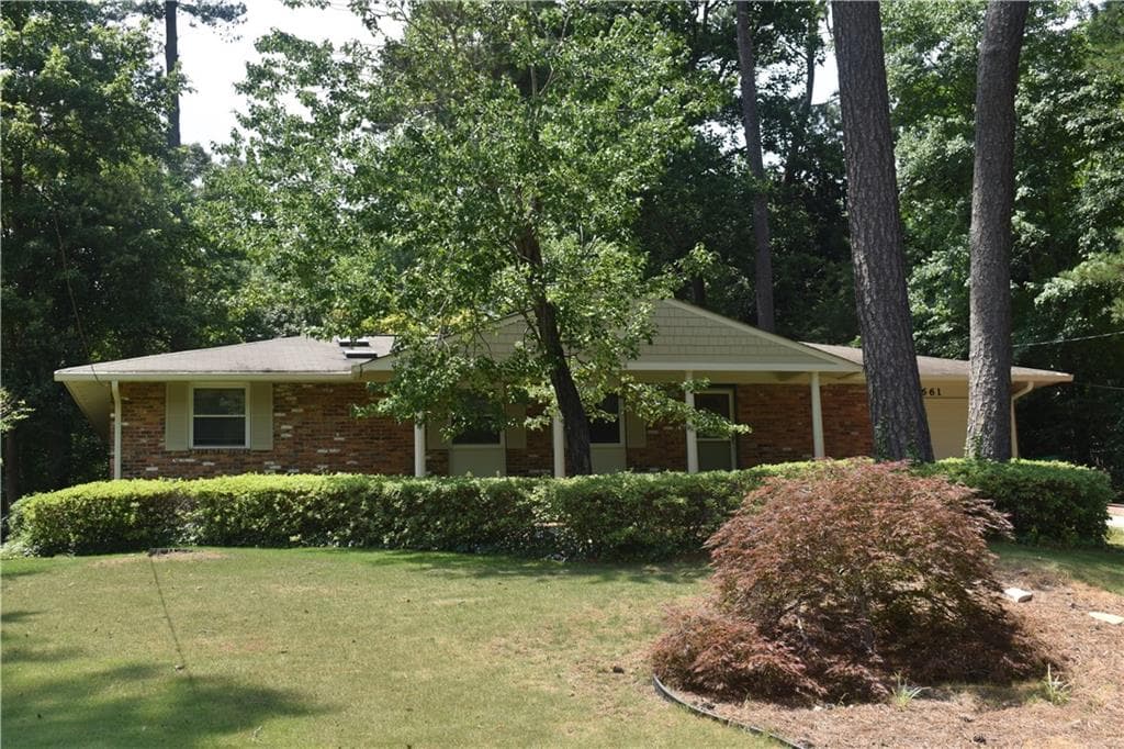 3 bedroom, 2 bathroom, 1,296 sq ft single family residence sold at 3661 Woodstream Circle, Brookhaven, GA 30319