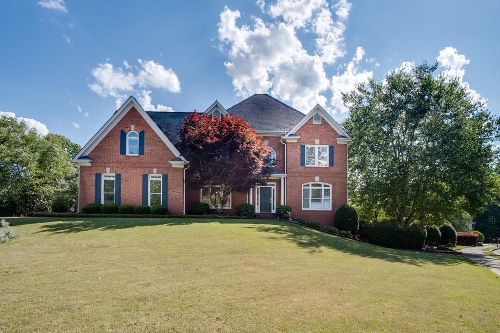 6 bedroom, 5 bathroom, 3,633 sq ft single family residence sold at 360 Guildhall Grove, Alpharetta, GA 30022