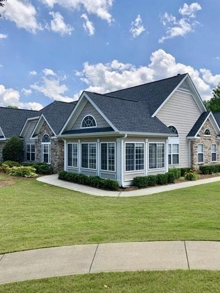 2 bedroom, 2 bathroom, 1,717 sq ft condominium sold at 2607 Village Lane, Roswell, GA 30075