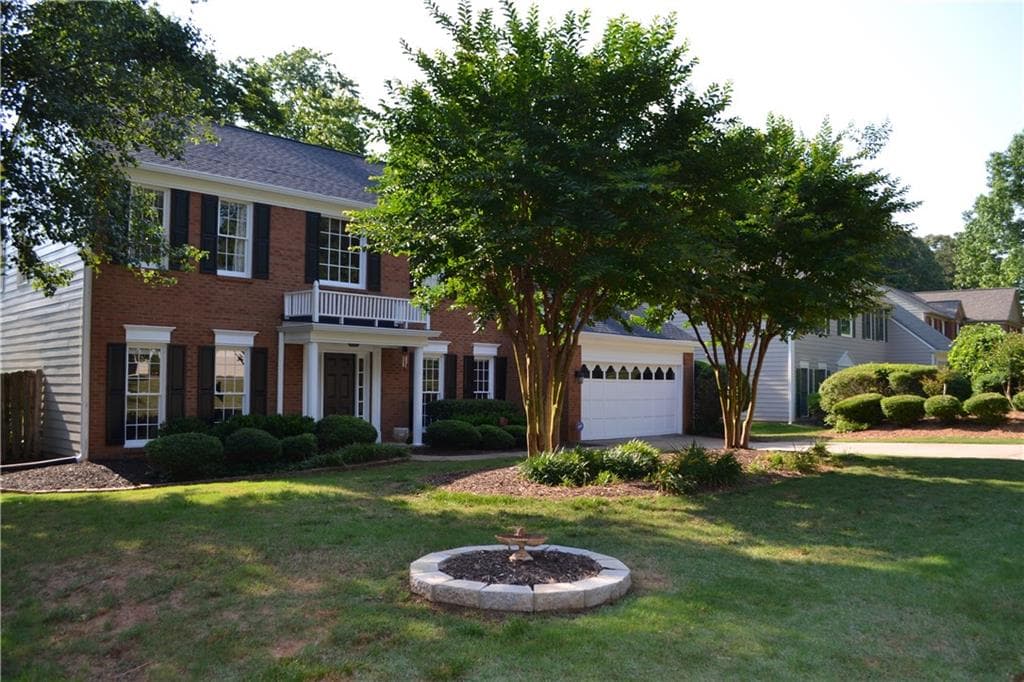 4 bedroom, 3 bathroom, 2,778 sq ft single family residence sold at 10005 Feather Sound Court, Alpharetta, GA 30022