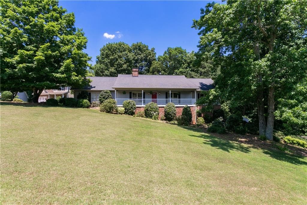 4 bedroom, 4 bathroom, 3,798 sq ft single family residence sold at 3700 Maple Forge Lane, Gainesville, GA 30504