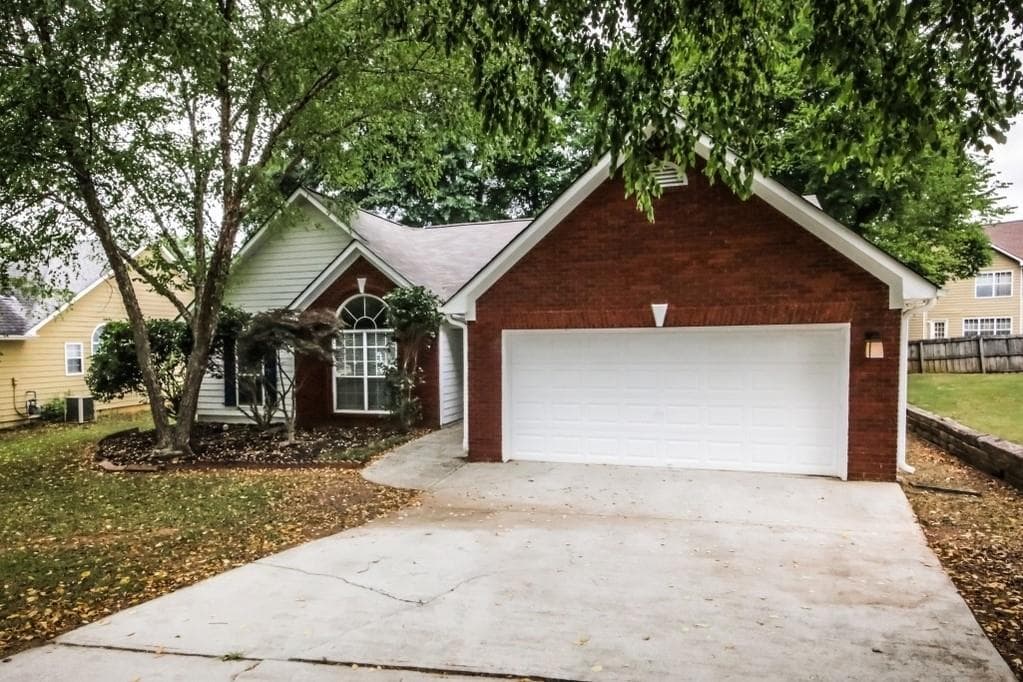 610 Sunnyside Drive, Lawrenceville, GA 30044 — most recent listing photo