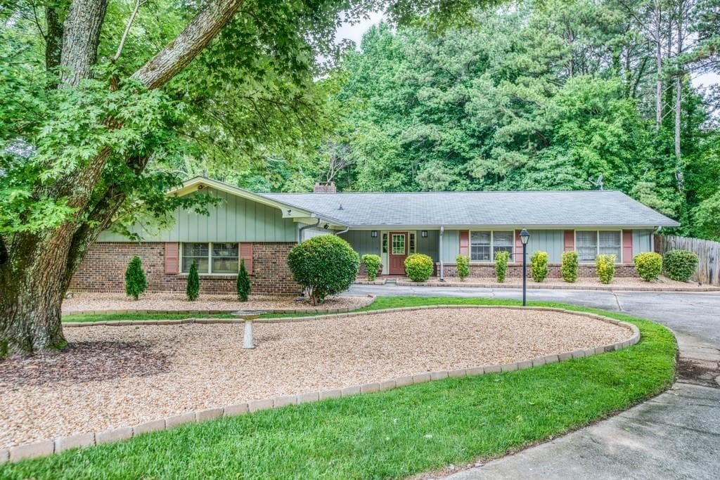 3 bedroom, 3 bathroom, 2,149 sq ft single family residence sold at 4503 W Sudbury Court, Atlanta, GA 30360