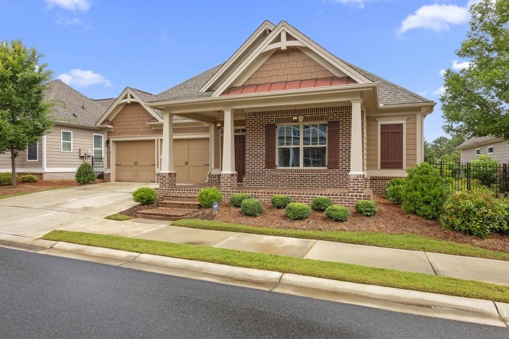 3 bedroom, 3 bathroom, 2,478 sq ft single family residence sold at 117 Heron Crossing, Woodstock, GA 30188