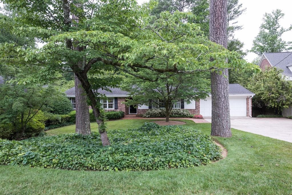 5 bedroom, 4 bathroom single family residence sold at 4700 HIGH POINT Road, Sandy Springs, GA 30342