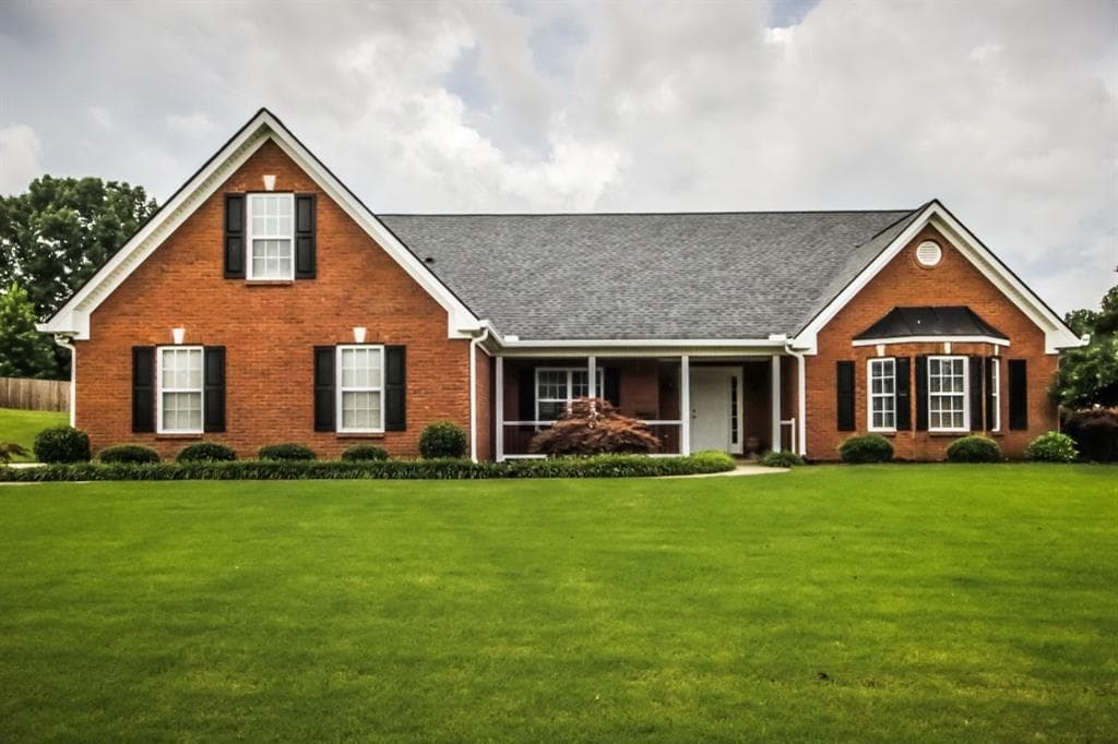 4 bedroom, 2 bathroom, 2,636 sq ft single family residence sold at 1405 Hidden Cove, Loganville, GA 30052