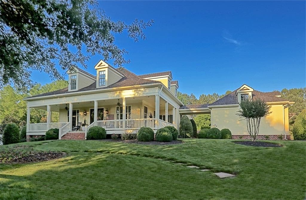 5 bedroom, 6 bathroom, 4,377 sq ft single family residence sold at 12905 Heydon Hall, Roswell, GA 30075