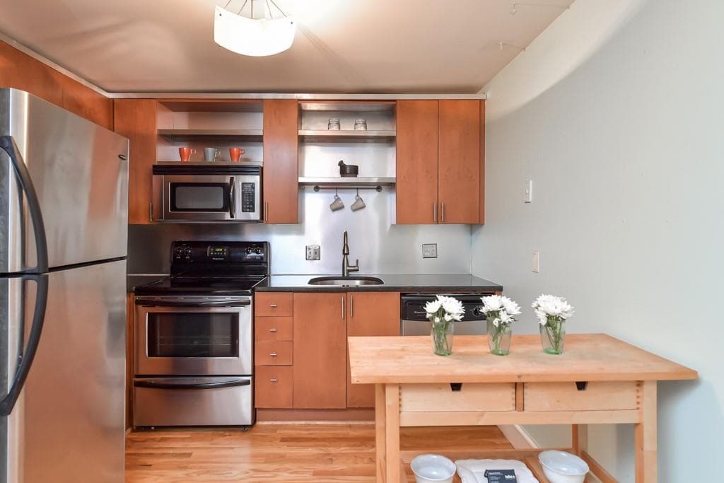 2 bedroom, 1 bathroom, 680 sq ft condominium sold at 181 Powell Street 8, Atlanta, GA 30316