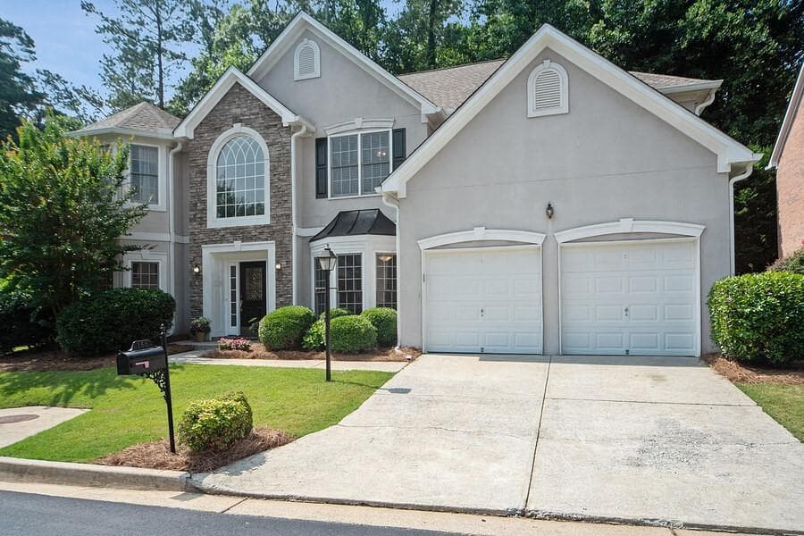 5 bedroom, 4 bathroom, 3,548 sq ft single family residence sold at 156 Ennisbrook Drive, Smyrna, GA 30082