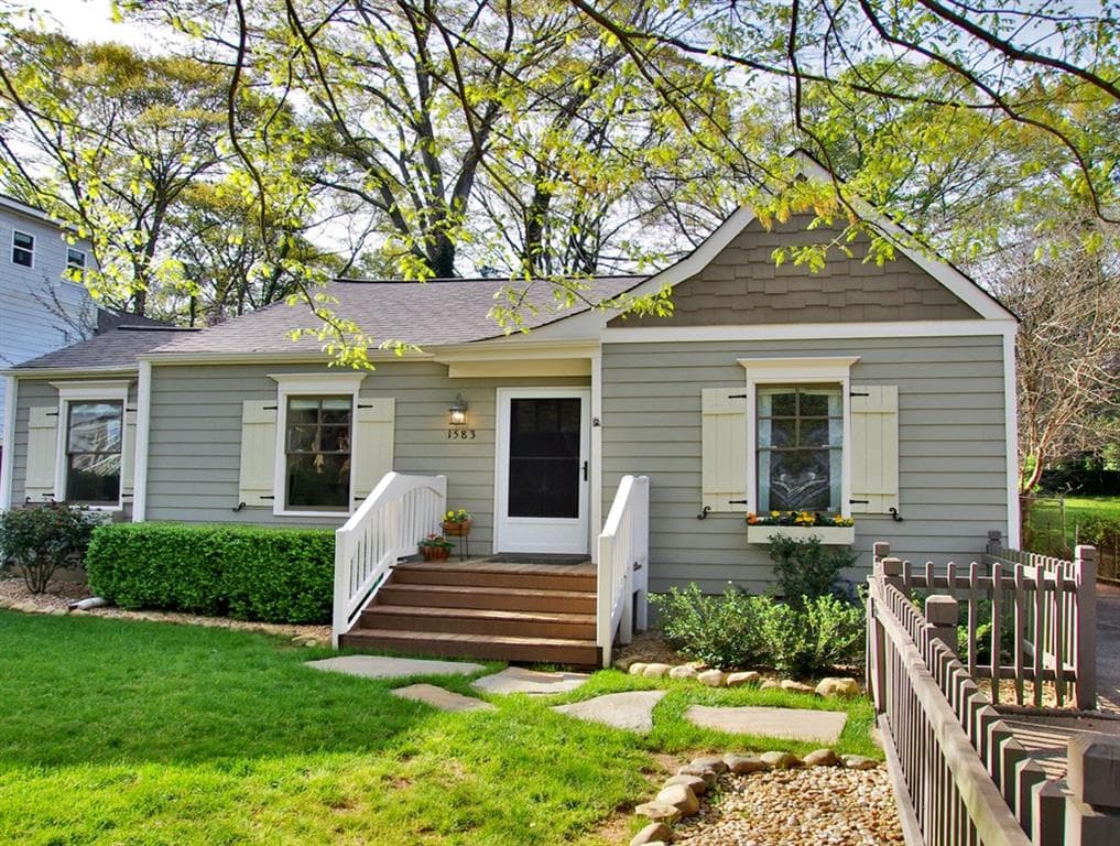 3 bedroom, 2 bathroom, 1,496 sq ft single family residence sold at 1583 ALDER Court, Atlanta, GA 30317