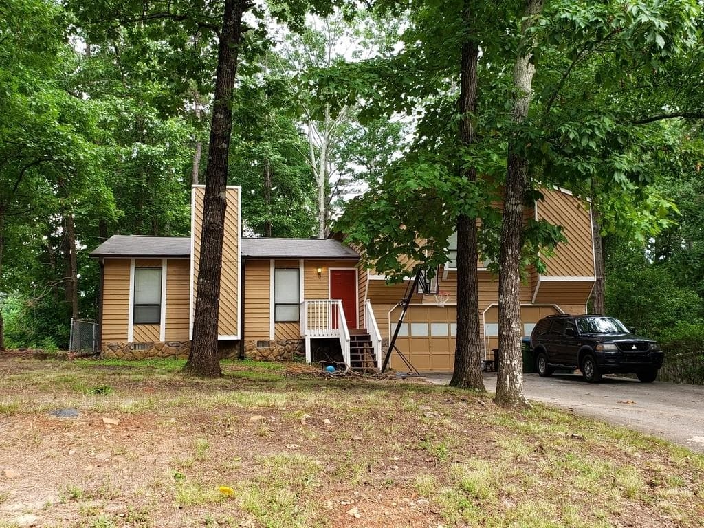 3 bedroom, 2 bathroom, 1,437 sq ft single family residence sold at 3754 LAMAR Way, Snellville, GA 30039
