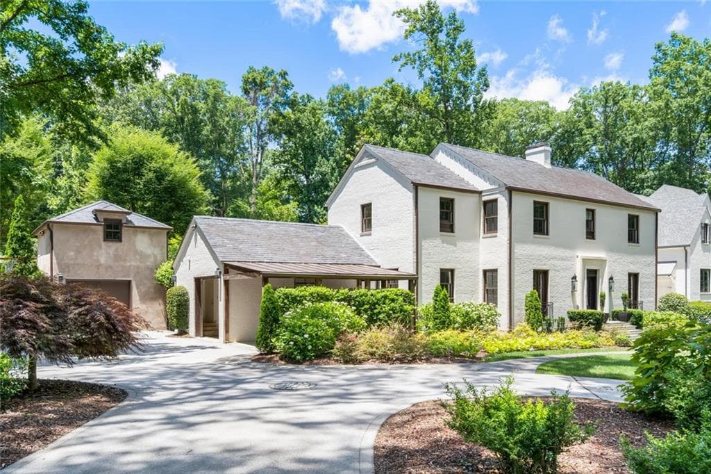 6 bedroom, 6 bathroom, 5,946 sq ft single family residence sold at 3748 Vermont Road, Atlanta, GA 30319