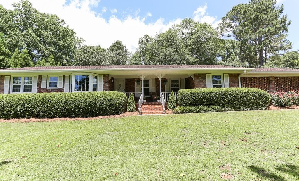 3 bedroom, 2 bathroom, 1,887 sq ft single family residence sold at 235 Elaine Drive, Roswell, GA 30075