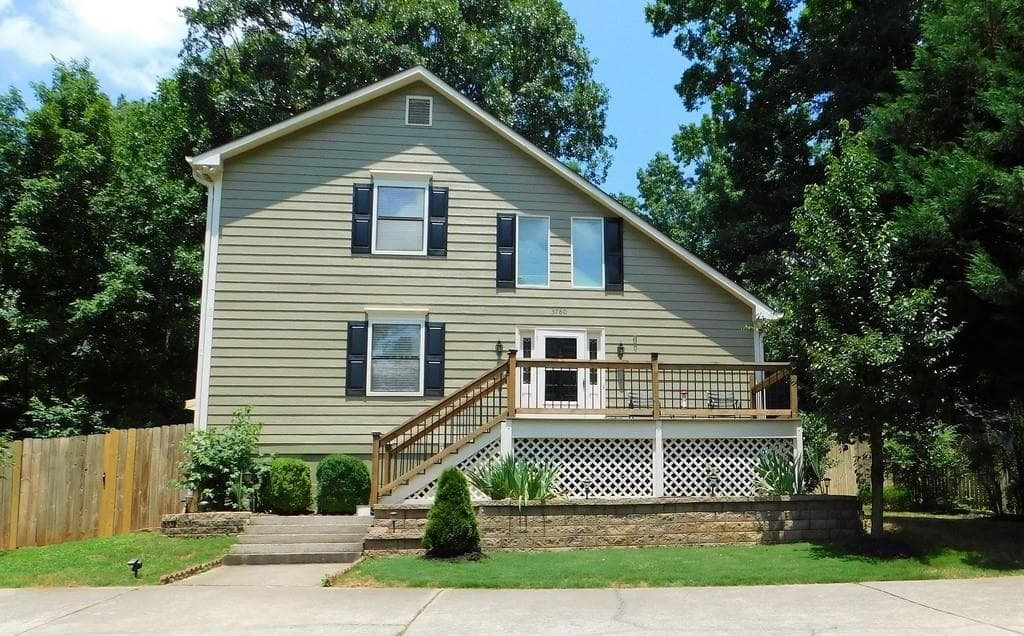 3 bedroom, 2 bathroom, 1,560 sq ft single family residence sold at 3780 Rolls Royce Way, Cumming, GA 30041