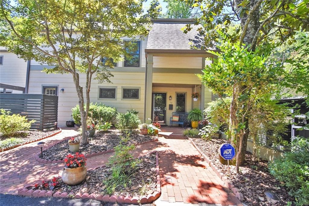 3 bedroom, 3 bathroom, 2,113 sq ft townhouse sold at 73 Forrest Place, Atlanta, GA 30328