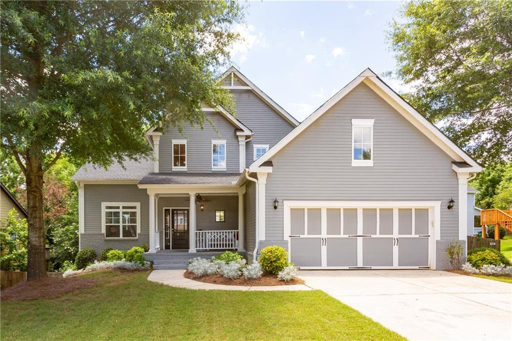 4 bedroom, 3 bathroom, 2,423 sq ft single family residence sold at 1668 Boulder Walk Drive, Atlanta, GA 30316