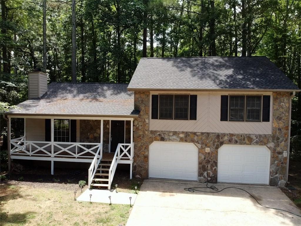 3 bedroom, 2 bathroom, 1,400 sq ft single family residence sold at 141 Dogwood Court, Dallas, GA 30157