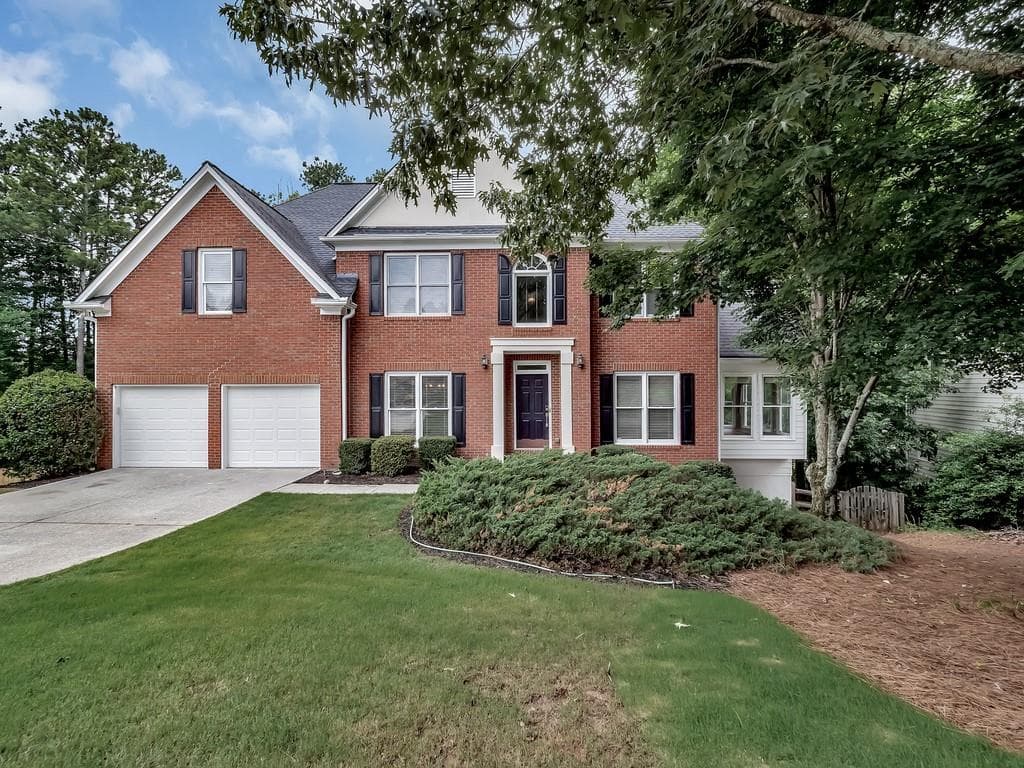 4 bedroom, 4 bathroom, 3,480 sq ft single family residence sold at 3840 Montglenn Court, Cumming, GA 30041