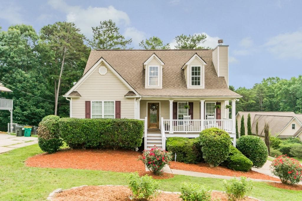 4 bedroom, 4 bathroom, 2,000 sq ft single family residence sold at 2024 Bascomb Carmel Road, Woodstock, GA 30189