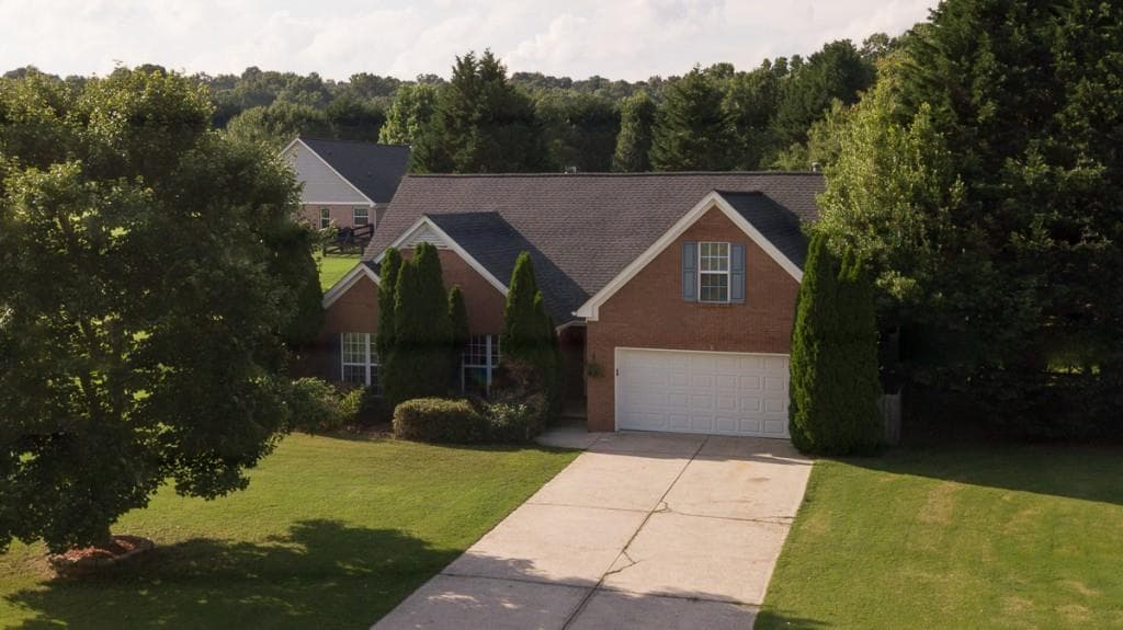 3 bedroom, 2 bathroom, 1,958 sq ft single family residence sold at 7235 Valley Landing Court, Cumming, GA 30041