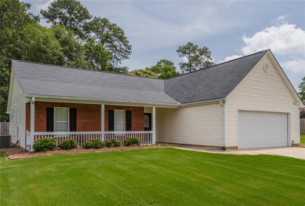 3 bedroom, 2 bathroom, 1,538 sq ft single family residence sold at 704 Manor Ridge Drive, Loganville, GA 30052