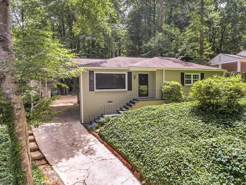 3 bedroom, 2 bathroom, 1,265 sq ft single family residence sold at 4053 ARDEN Way, Atlanta, GA 30342