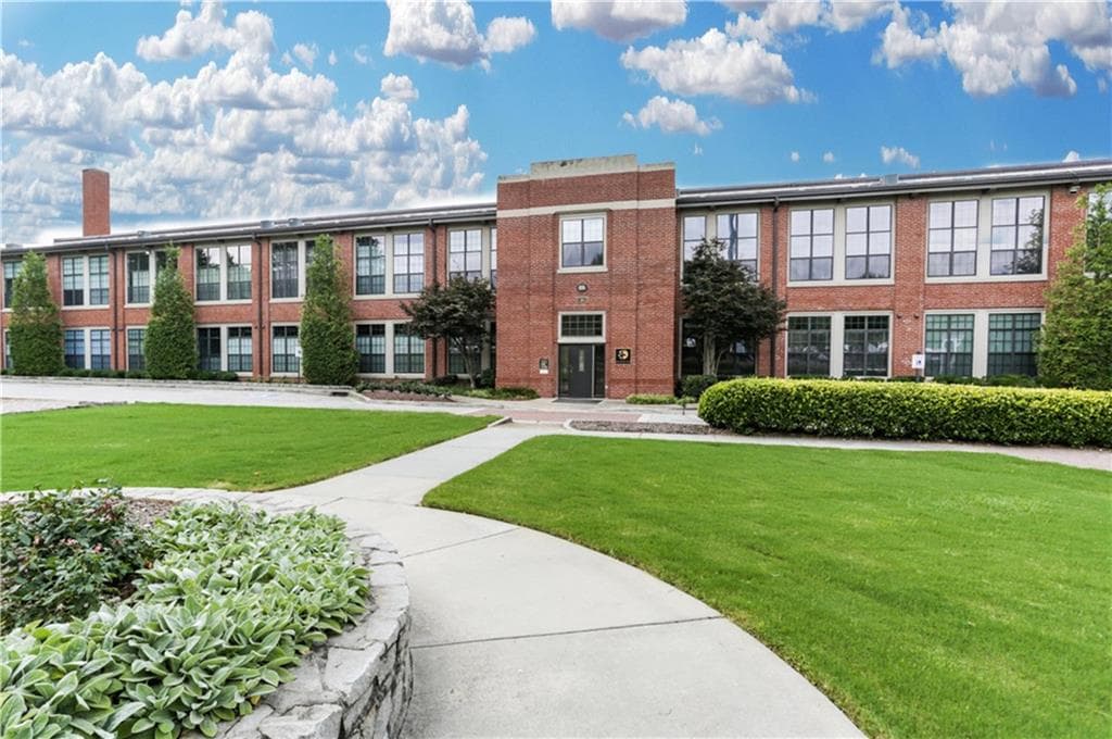 2 bedroom, 2 bathroom, 1,120 sq ft condominium sold at 1261 Caroline Street 108, Atlanta, GA 30307