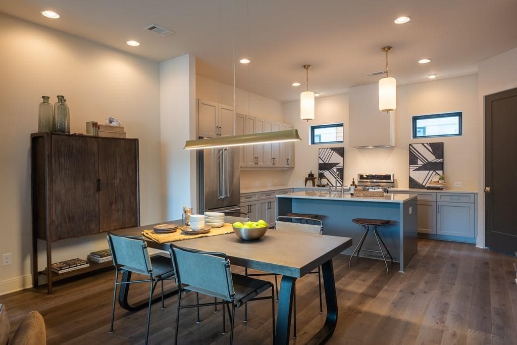 3 bedroom, 4 bathroom, 1,904 sq ft townhouse sold at 1323 Glenwood Avenue 11, Atlanta, GA 30316