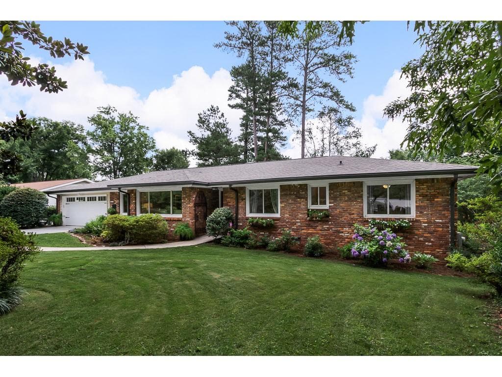 4 bedroom, 2 bathroom, 1,984 sq ft single family residence sold at 2959 Ponderosa Circle, Decatur, GA 30033