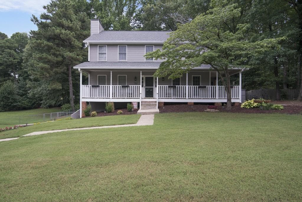 3 bedroom, 3 bathroom, 2,267 sq ft single family residence sold at 1186 Crestbrook Lane, Mableton, GA 30126