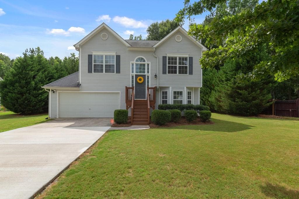 1070 TROTTERS FARM Road, Fairburn, GA 30213 — most recent listing photo