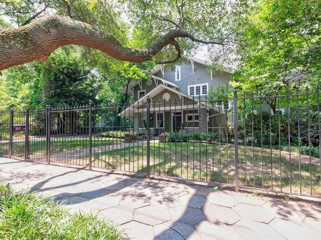 6 bedroom, 7 bathroom, 5,400 sq ft single family residence sold at 166 Elizabeth Street, Atlanta, GA 30307