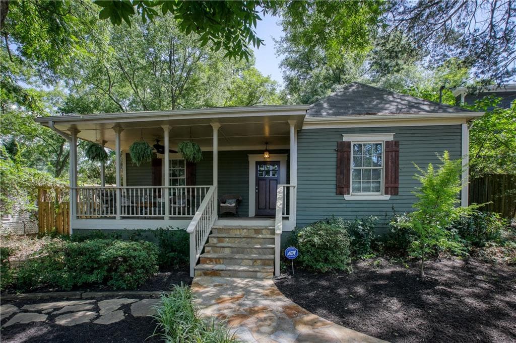 3 bedroom, 2 bathroom, 1,402 sq ft single family residence sold at 1108 Seaboard Avenue, Atlanta, GA 30318