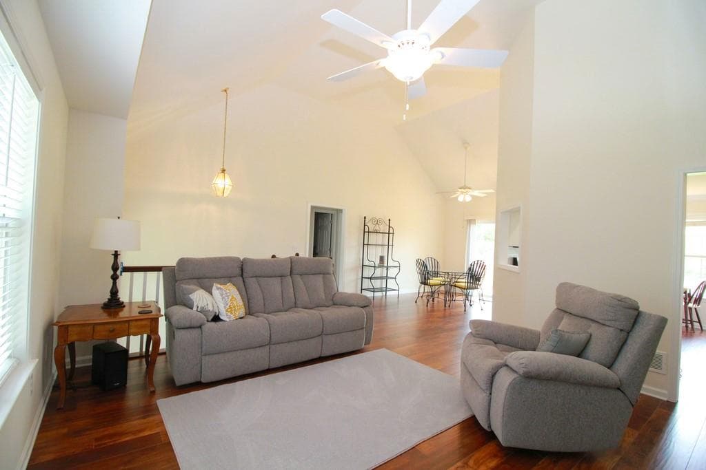 5210 JONATHANS Way, Cumming, GA 30040 — most recent listing photo