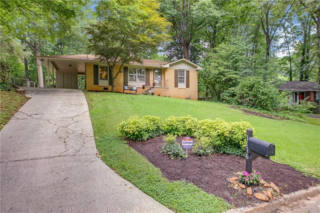 3 bedroom, 2 bathroom, 1,722 sq ft single family residence sold at 1076 Homewood Court, Decatur, GA 30033
