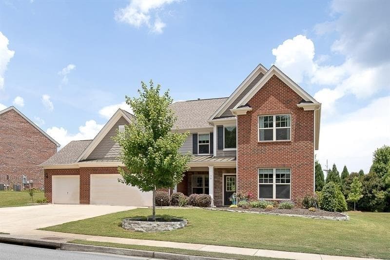 5 bedroom, 3 bathroom, 3,171 sq ft single family residence sold at 76 DANIEL CREEK Trace, Suwanee, GA 30024