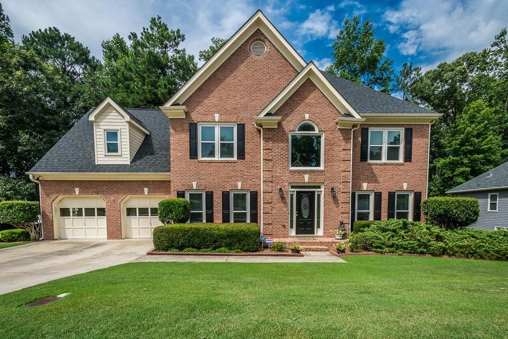 6 bedroom, 4 bathroom, 4,487 sq ft single family residence sold at 1060 Bentbrooke Court, Lawrenceville, GA 30043