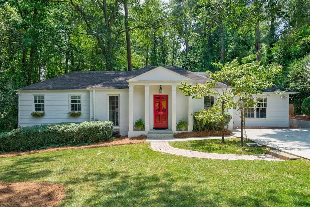 3 bedroom, 4 bathroom, 2,800 sq ft single family residence sold at 349 Allison Drive, Atlanta, GA 30342
