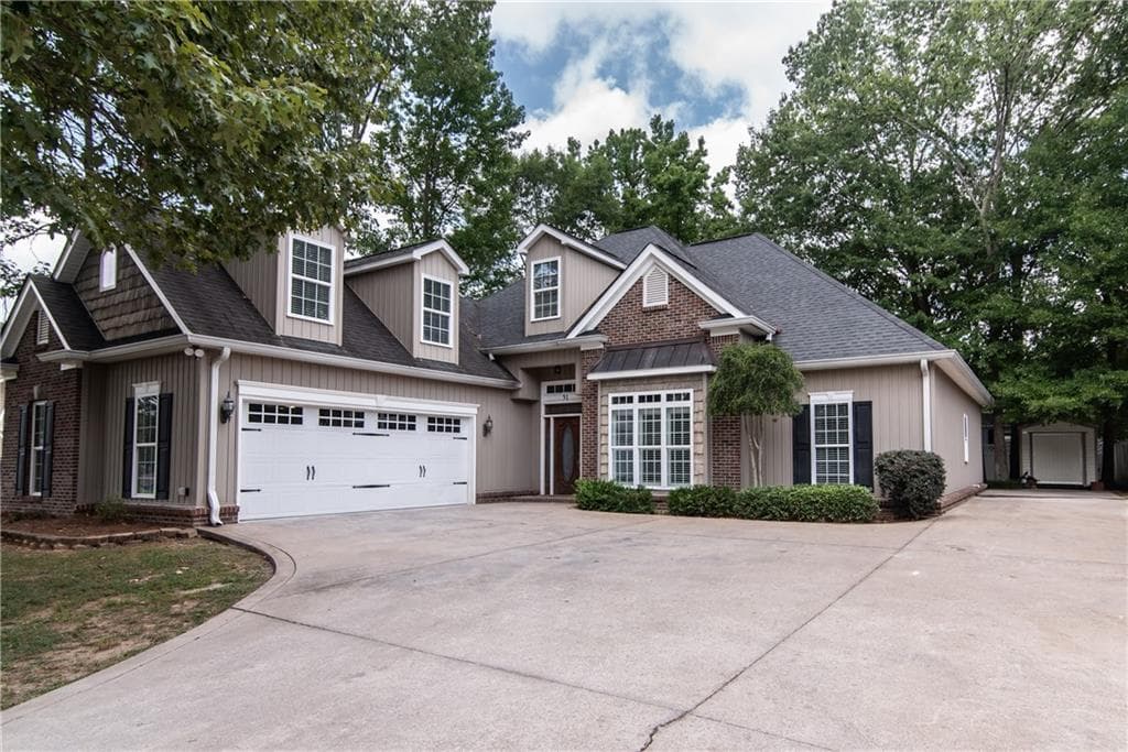 4 bedroom, 3 bathroom, 2,475 sq ft single family residence sold at 51 Ashley Oaks Trail, Rome, GA 30165