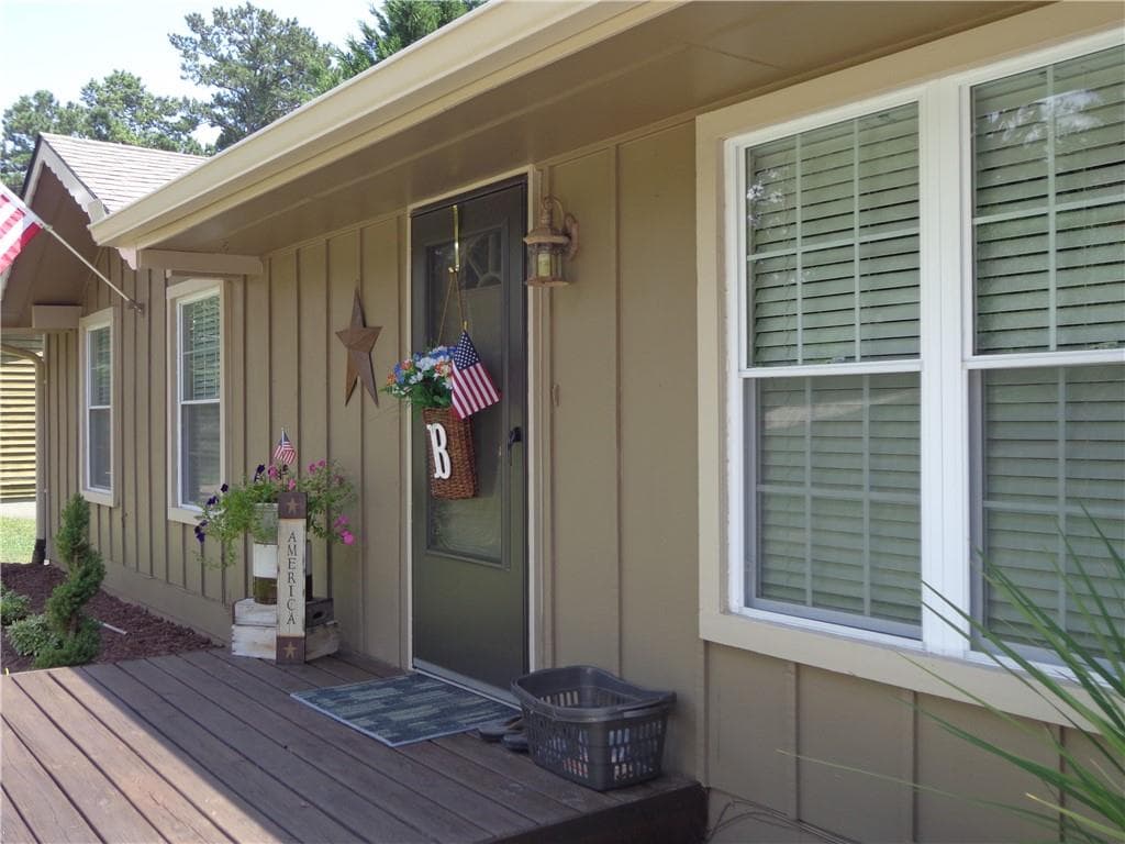 3 bedroom, 2 bathroom, 1,008 sq ft single family residence sold at 600 Old Corinth Road, Cumming, GA 30041